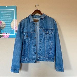 Levi’s Vintage 80s denim trucker jacket